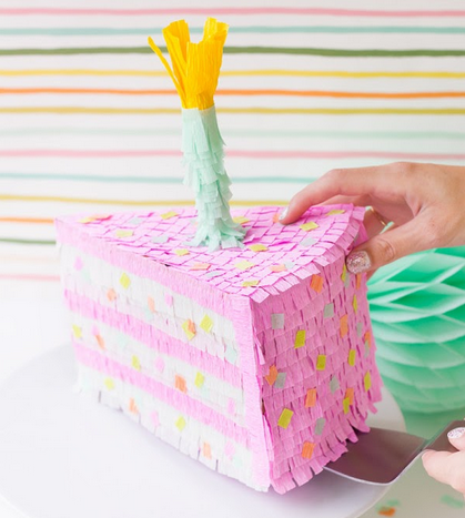 Piñatas hechas a mano para una fiesta sorpresa