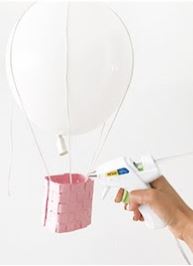 ¡Idea toda una decoración para un bautizo con globos!
