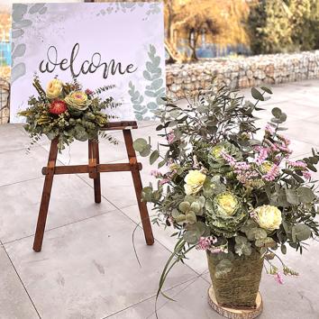 decoración evento con flores