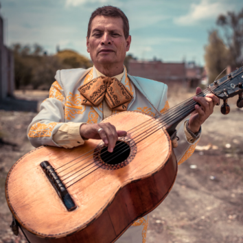 Mariachi 1 músico para eventos