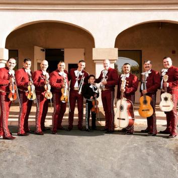 Mariachi grupo entero para eventos