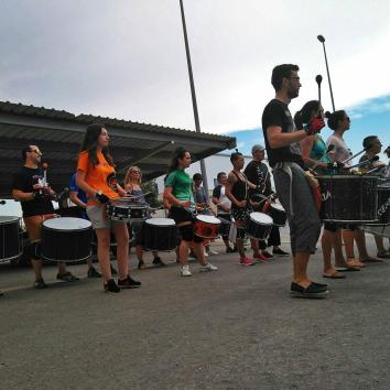 Batucada de 10 a 15  músicos para eventos