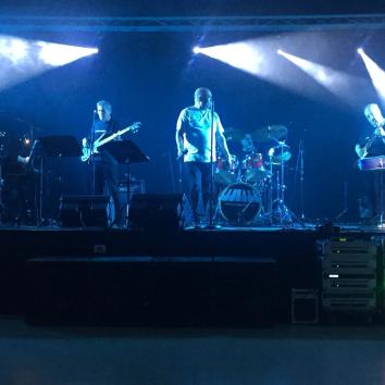 Viernes loco (bajamos el precio) sonido incluido.-