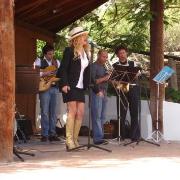 Música bailable para Bodas, Eventos de Empresa y Fiestas Privadas