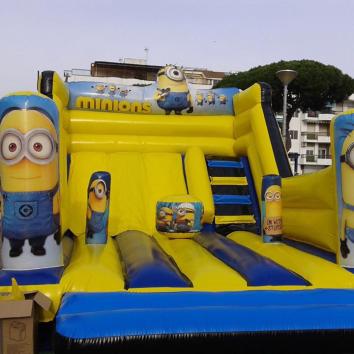Animación infantil con castillo hinchable