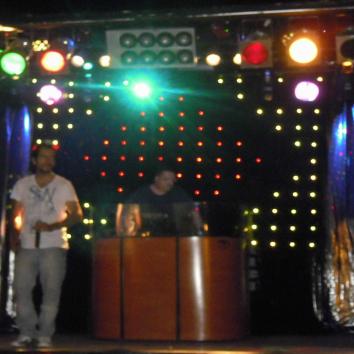 DISCO MOVIL  TONY MUSICA PARA EVENTOS Y BODAS Y DISPONEMOS DE KARAOKE