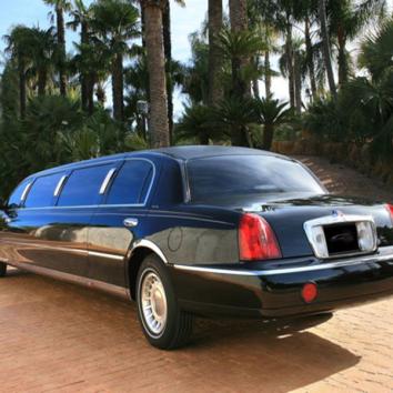 Limusina Lincoln Negra 9 personas