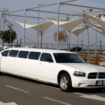 Dodge Charger 8 pax en ZARAGOZA