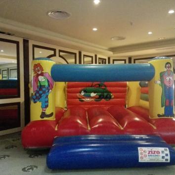 Castillo Hinchable Circus (Terrestre)