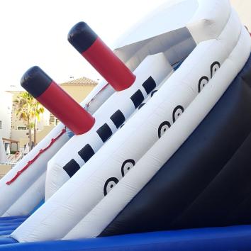 Castillo Hinchable Titanic (Terrestre)