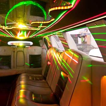 Limusina Lincoln negra