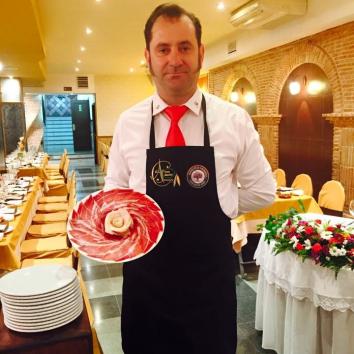 Cortador de Jamón + Jamón de cebo 50% Iberico