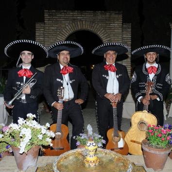 Mariachis para sorpresas o cumpleaños