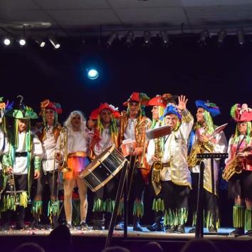 Charanga de 9 miembros para eventos (charanga estándard)
