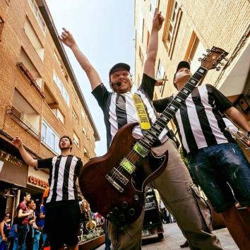 Electrocharanga Versiones de Rock y Pop 