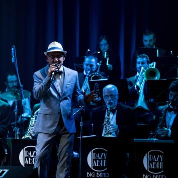 Crazy Cabin Big Band 