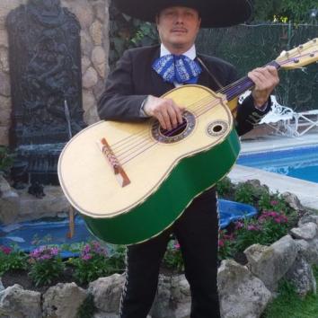 Mariachi Formato Show Grande (De 1 a 4 músicos)