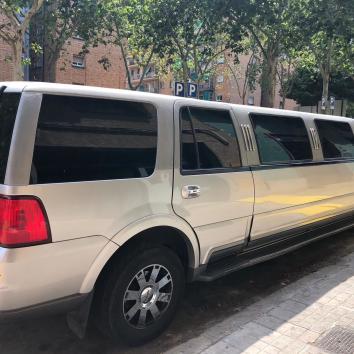 Ford Navigaitor Color Plata