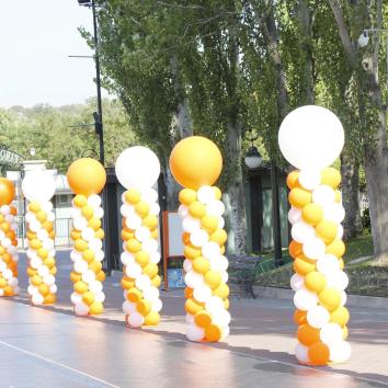 Columna de globos para eventos e inauguraciones 