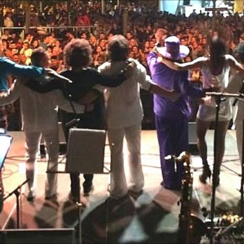 Concierto de música negra en directo Funk, Soul y Disco de los 70´'s, 80's y 90's para fiestas, bodas, despedidas de soltero, festivales, etc. para bailar y sudar si parar.
