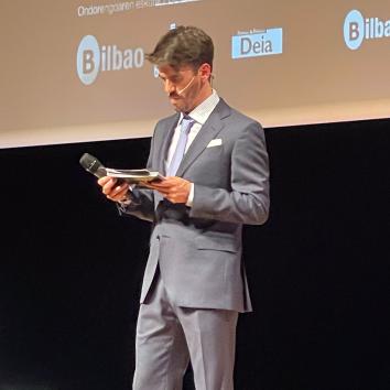 PRESENTACIÓN DE FESTIVALES Y GALAS