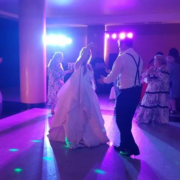 Dj para ceremonia, cóctel, comida y posterior fiesta