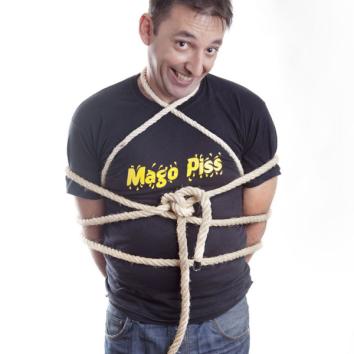 Espectáculo mezcla de magia y humor