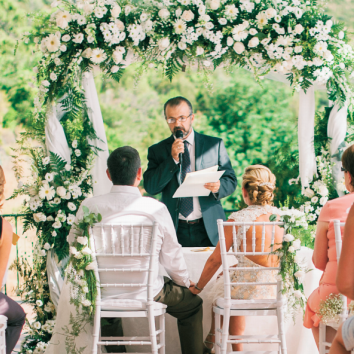 Maestro de ceremonias para boda civil