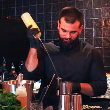 Imagen 2 de Aitor Rios Bartender