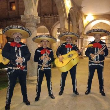 Mariachi Noche De Ronda