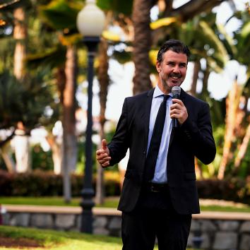 Imagen 2 de Alejandro Butler - Maestro De Ceremonias - Oficiante De Bodas
