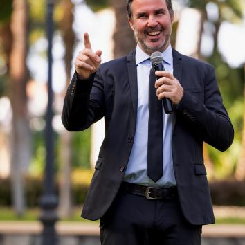 Imagen 4 de Alejandro Butler - Maestro De Ceremonias - Oficiante De Bodas
